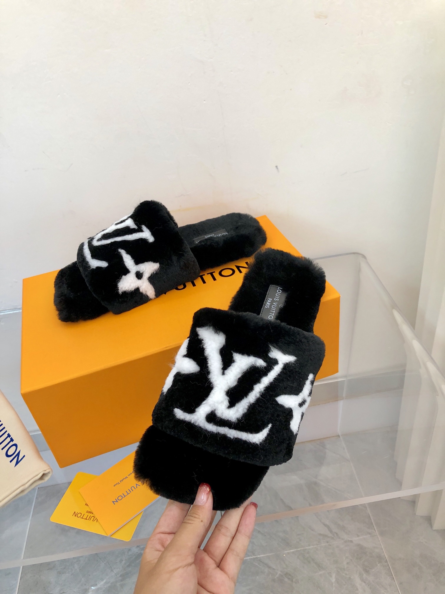 루이비통 [LOUIS VUITTON]