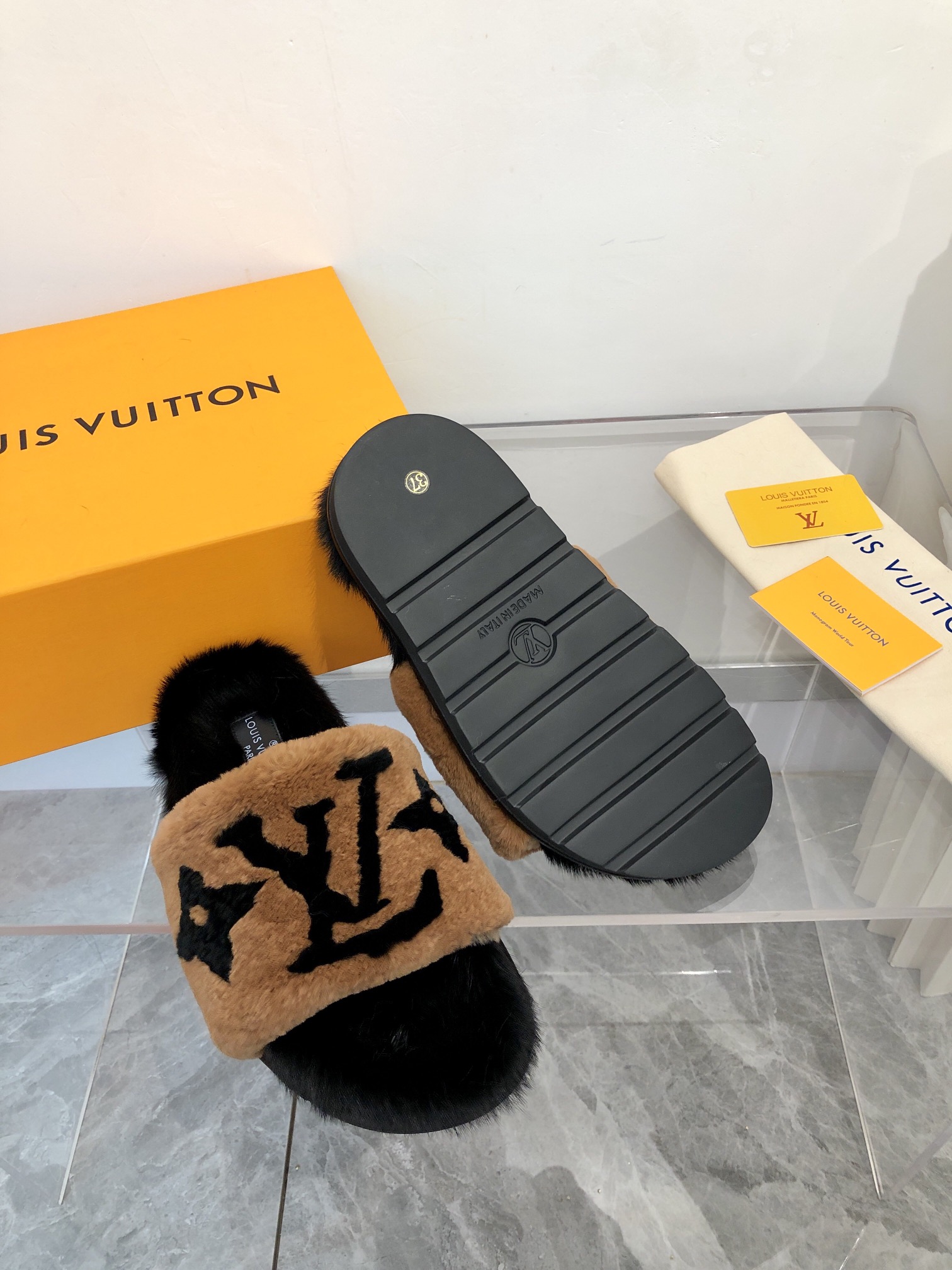 루이비통 [LOUIS VUITTON]