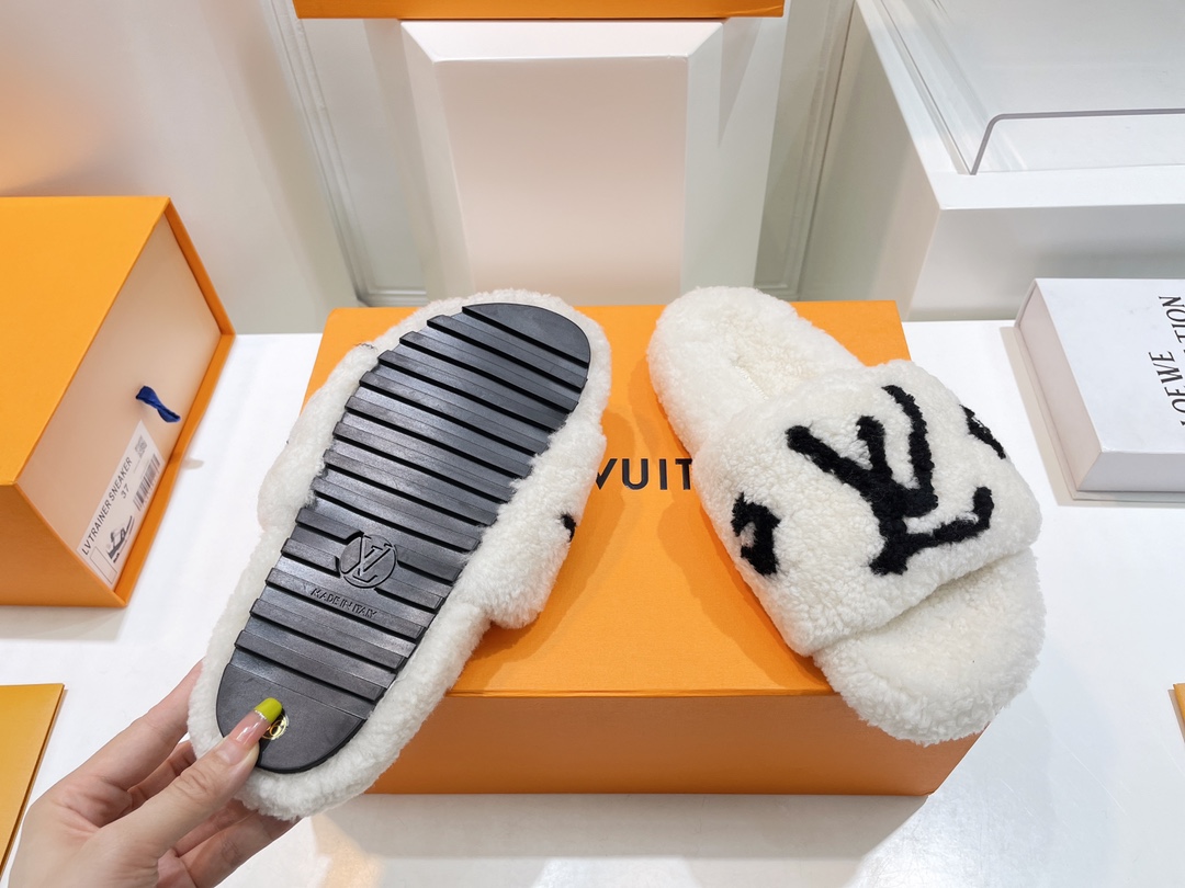 루이비통 [LOUIS VUITTON]