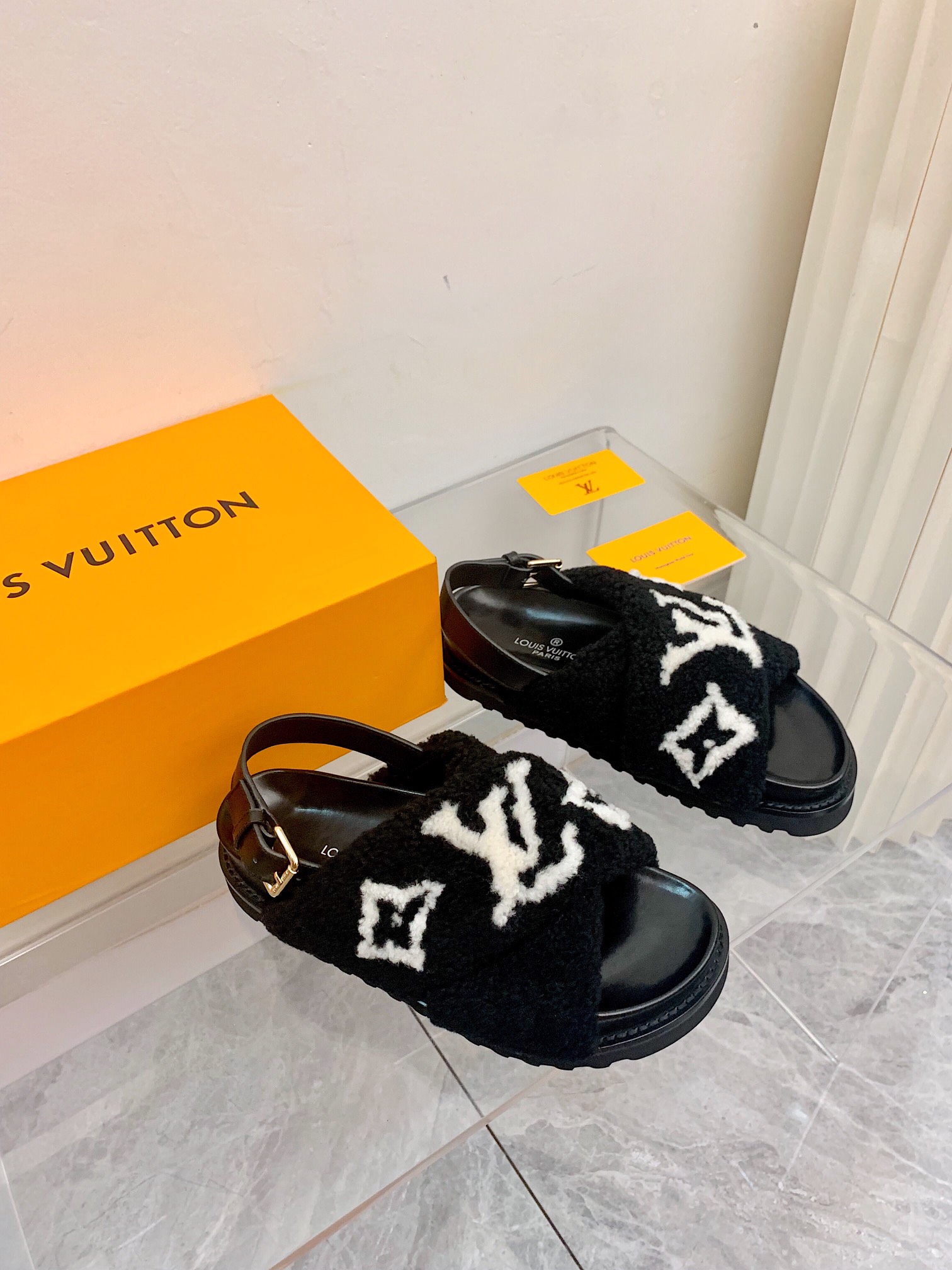 루이비통 [LOUIS VUITTON]