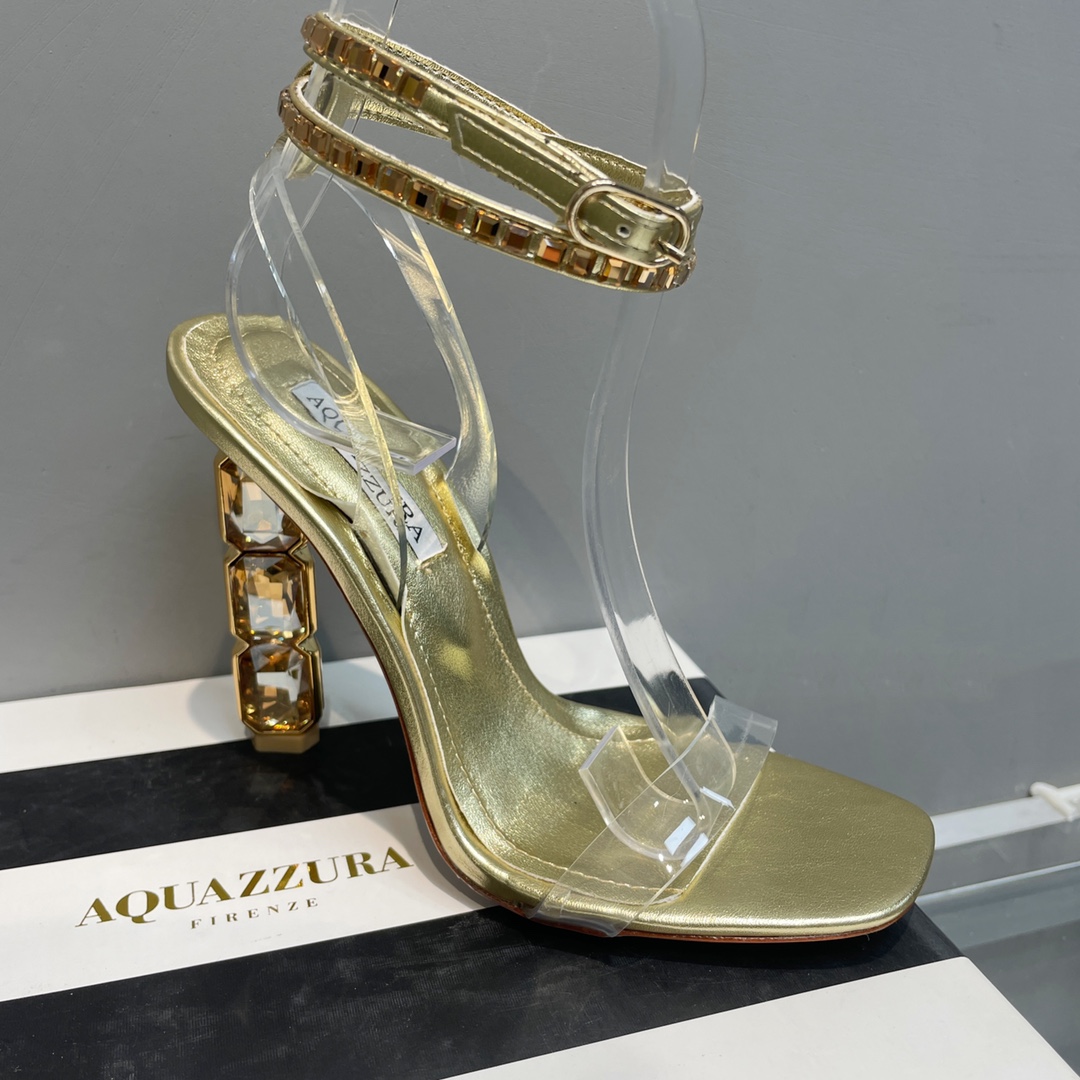 AQUAZZURA