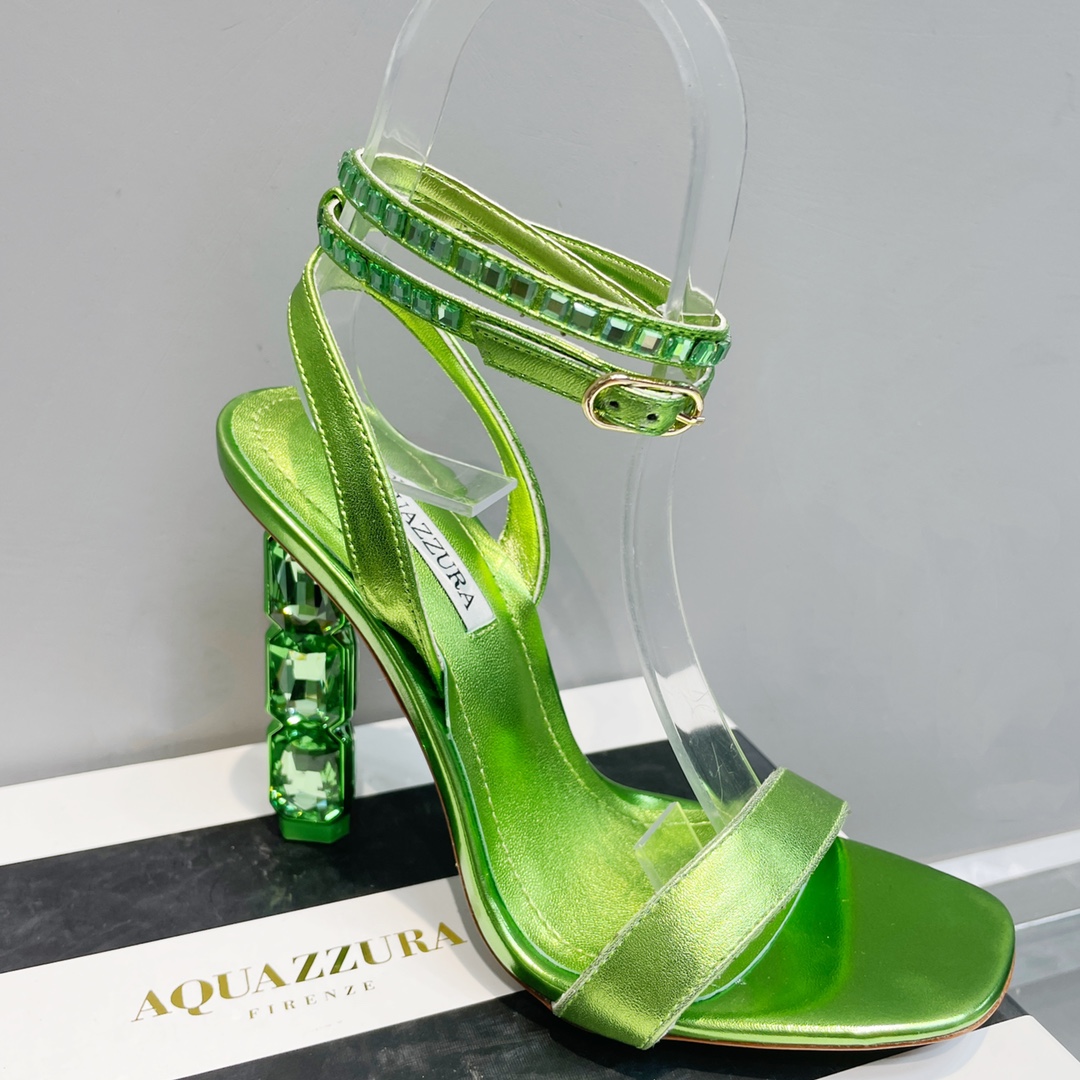 AQUAZZURA