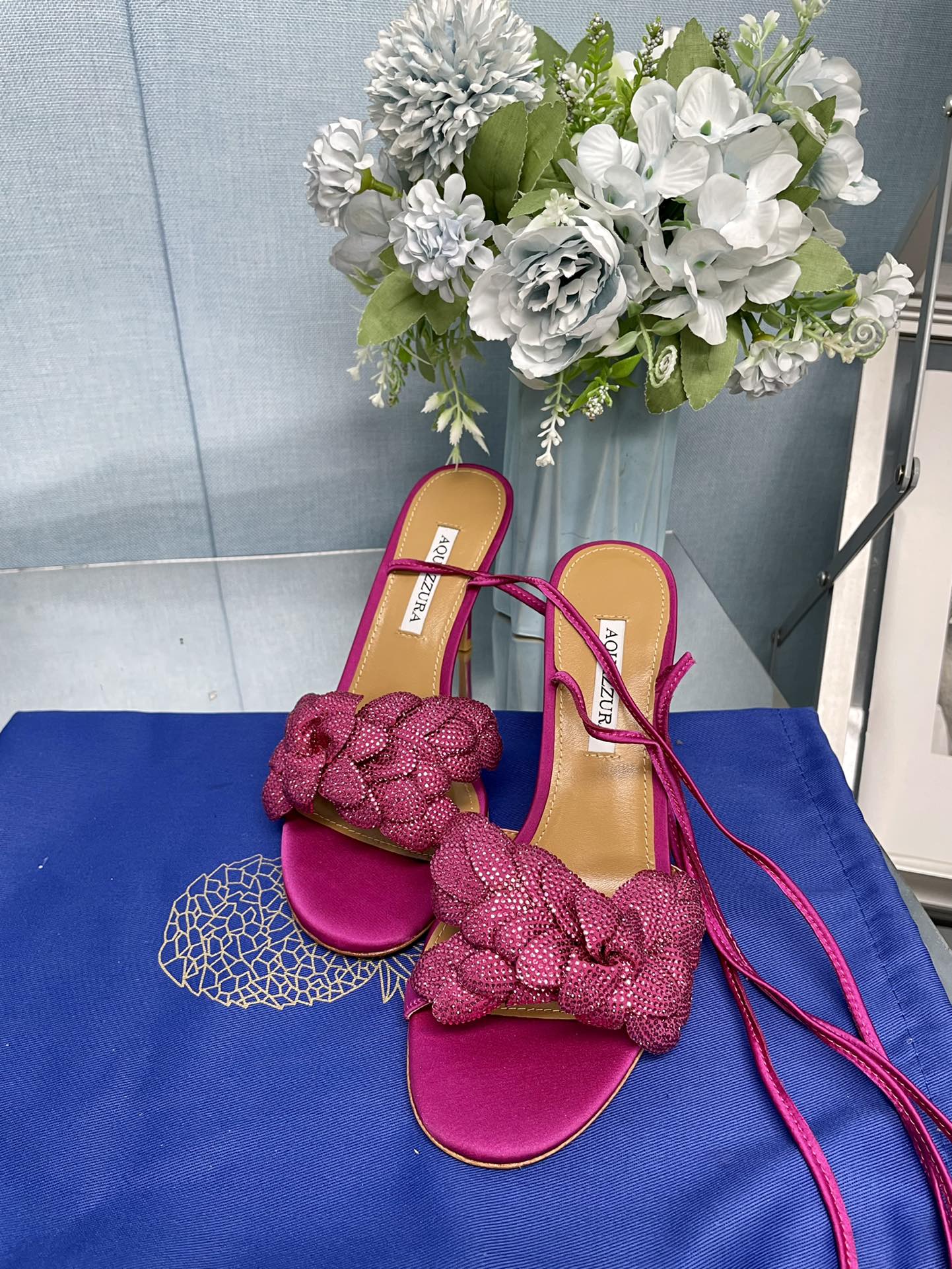 AQUAZZURA