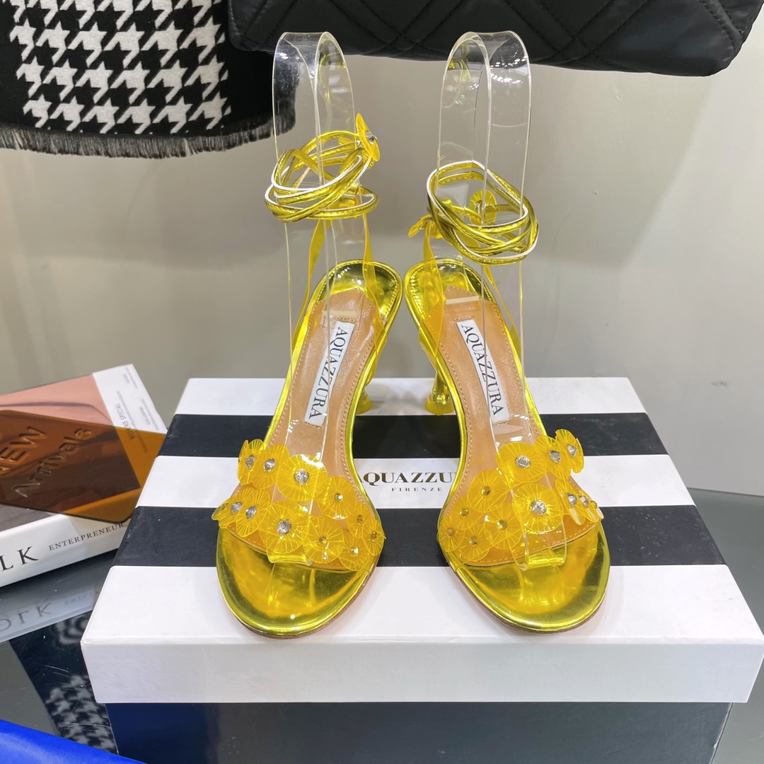 AQUAZZURA