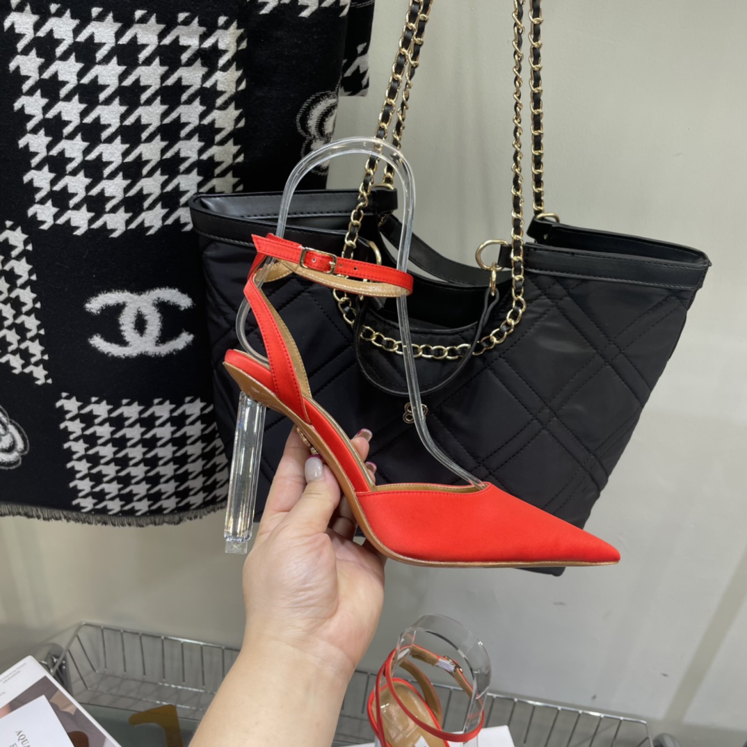 AQUAZZURA