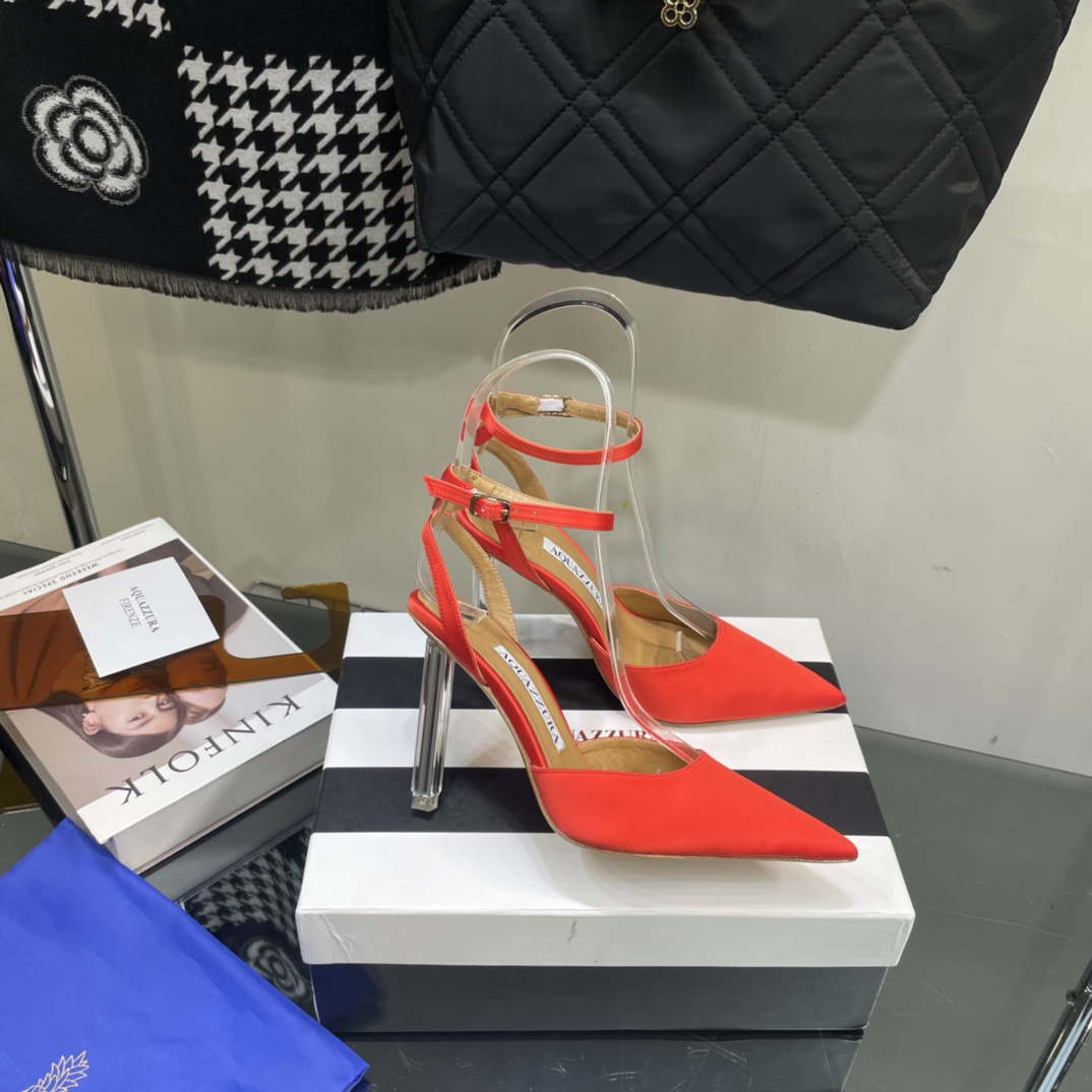 AQUAZZURA