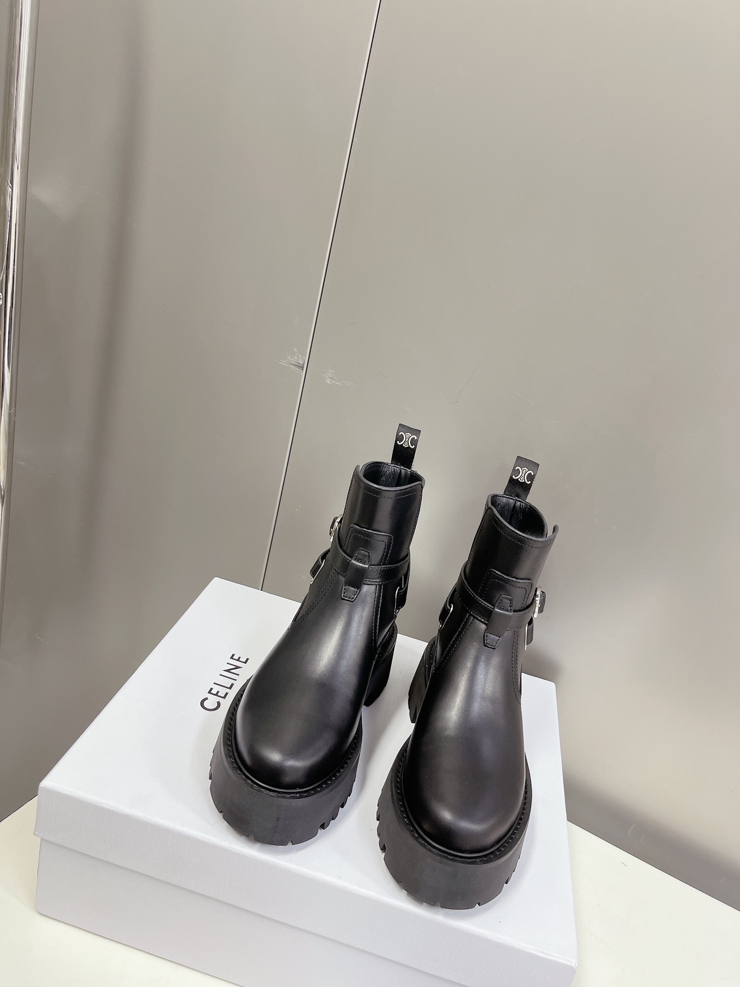 CELINE
