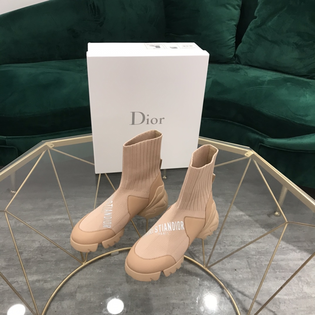 디올 [DIOR]