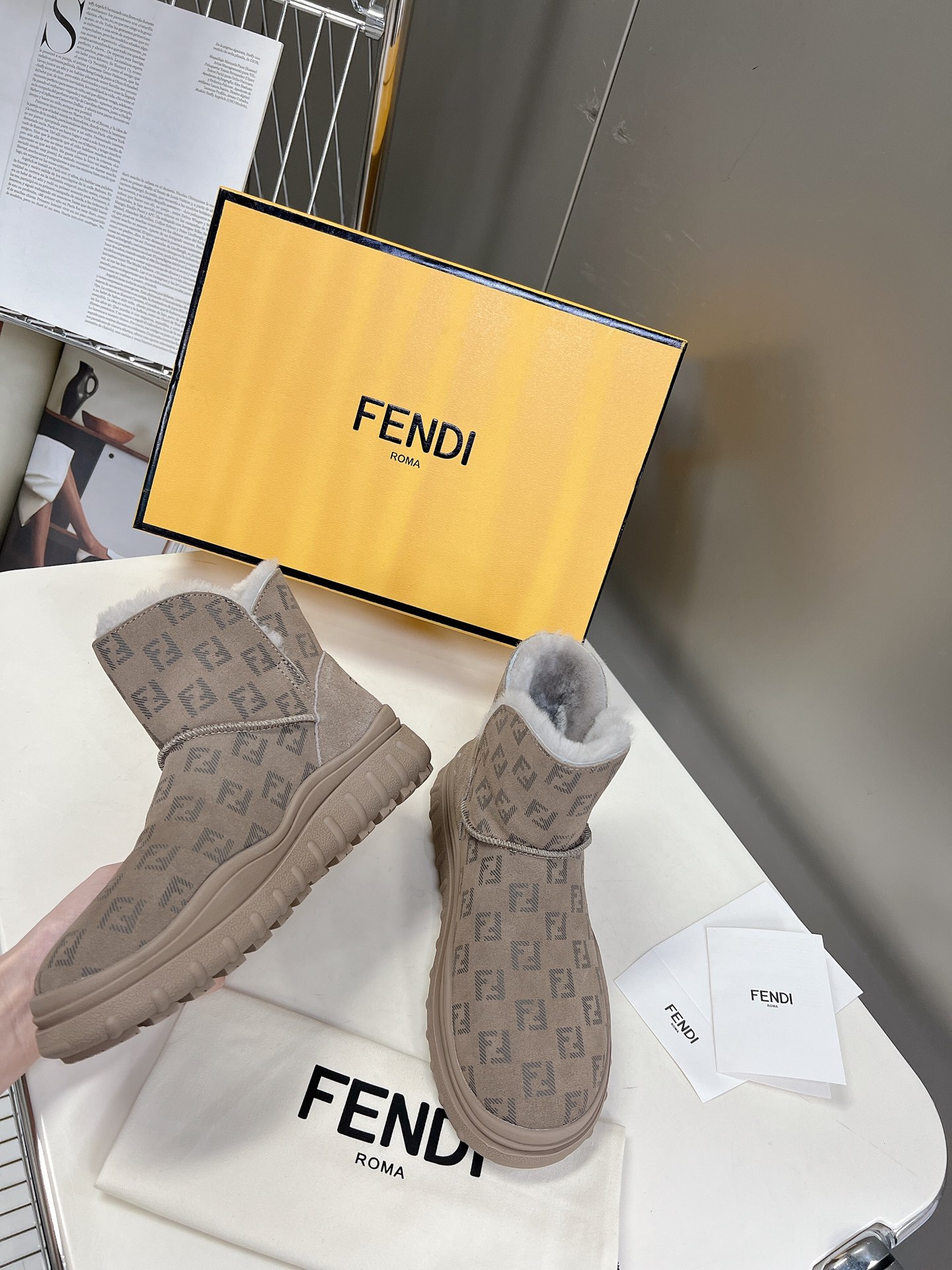 FENDI 펜디 230110447