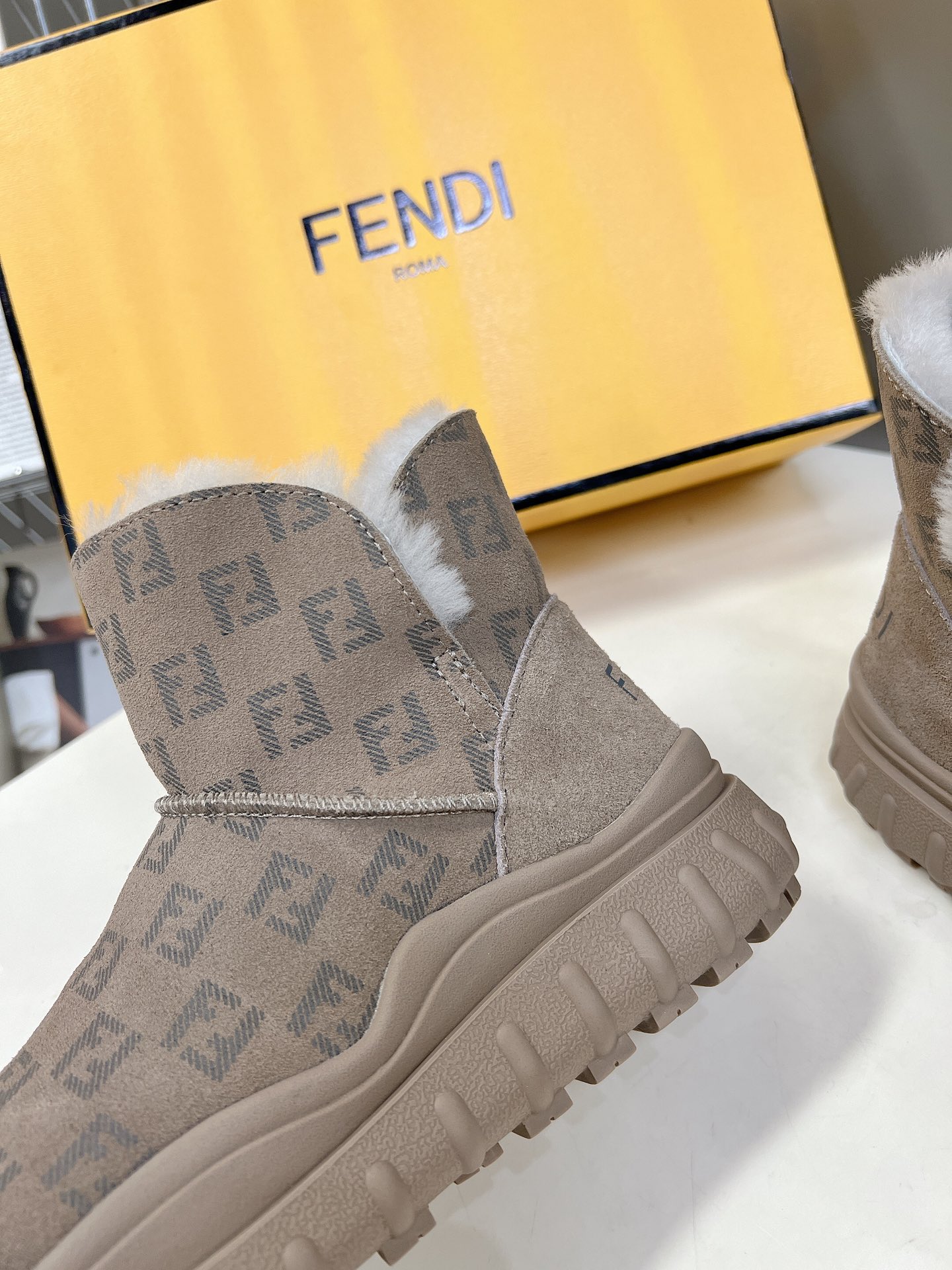 FENDI 펜디 230110447