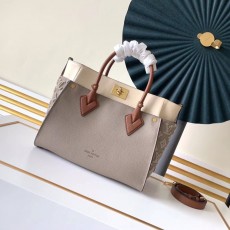 LOUIS VUITTON 루이비통 온 마이 사이드 MM M53825