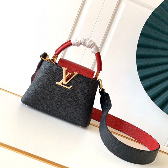 LOUIS VUITTON 루이비통 카퓌신 미니 M56071