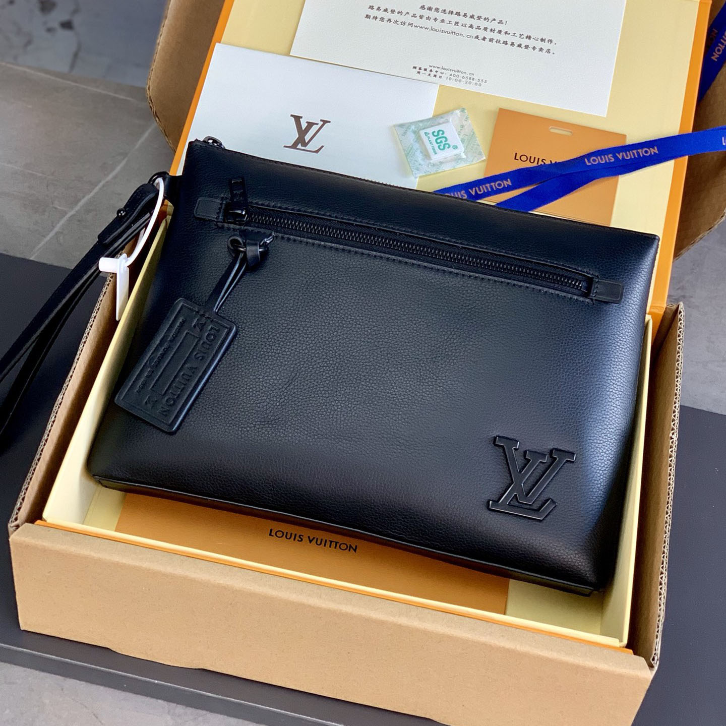 LOUIS VUITTON 루이비통 아이패드 파우치 M69837