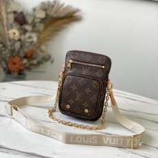 LOUIS VUITTON 루이비통 유틸리티 크로스바디 M80446