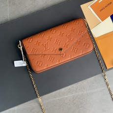 LOUIS VUITTON 루이비통 포쉐트 펠리시 M81531